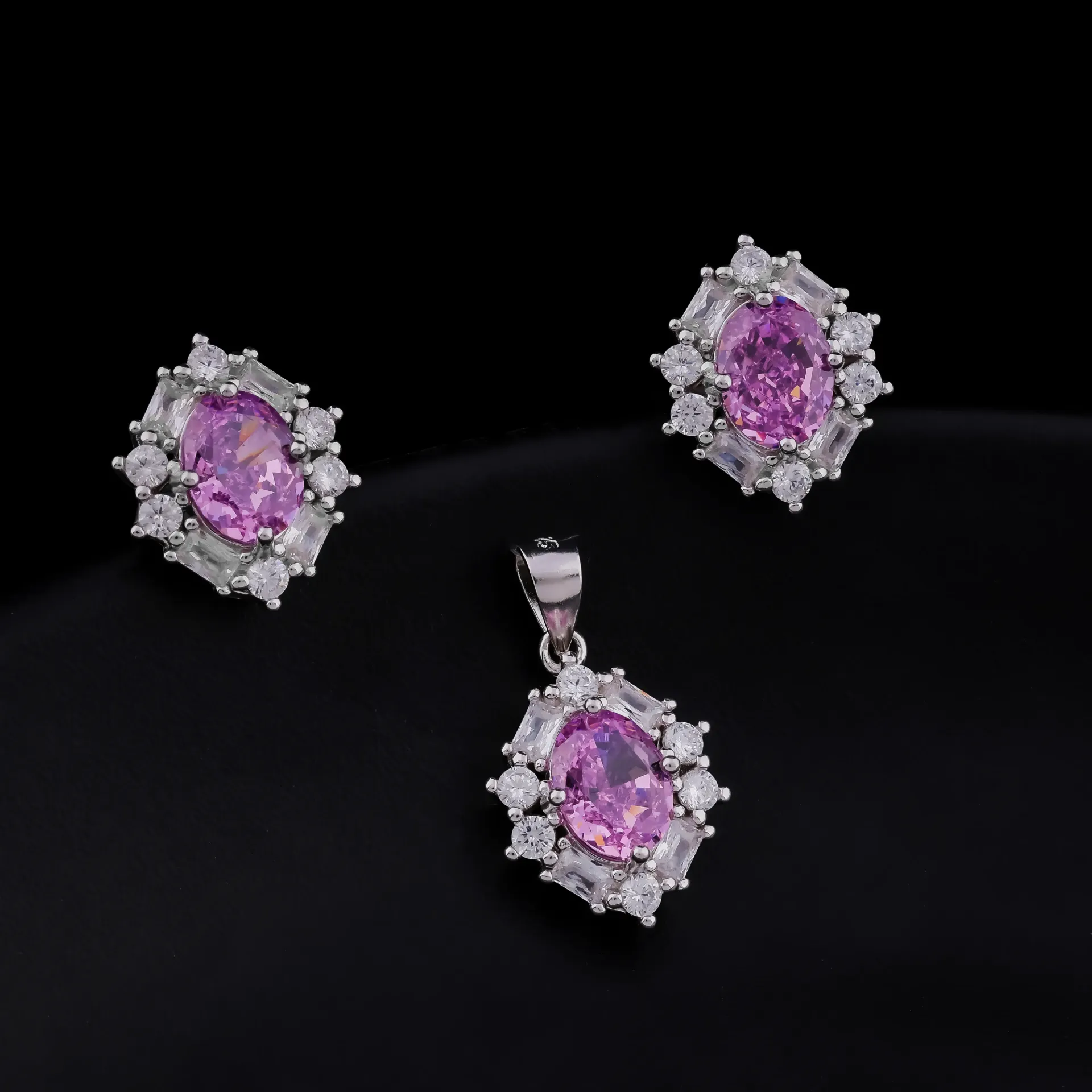 BLUSH RADIANCE PENDANT SET